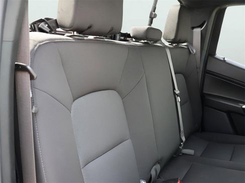 Used 2024 Chevrolet Colorado Trail Boss w/ Technology Package image 14