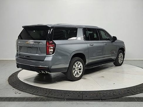 Used 2023 Chevrolet Suburban Premier AWD/4WD image 8