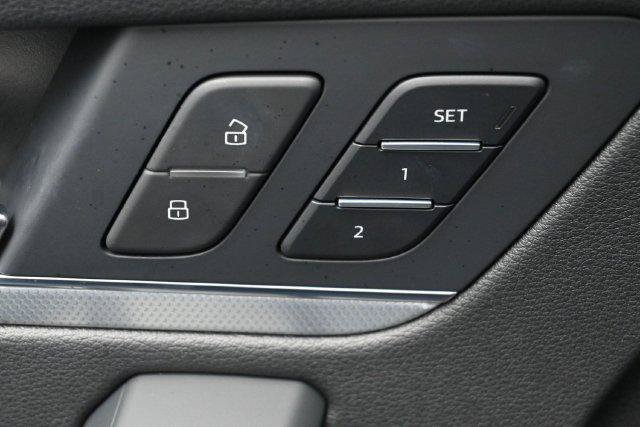 Used 2024 Audi Q5 2.0T Premium Plus w/ Premium Plus Package AWD/4WD image 14