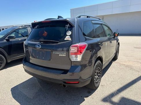 Used 2017 Subaru Forester 2.5i Limited AWD/4WD image 8