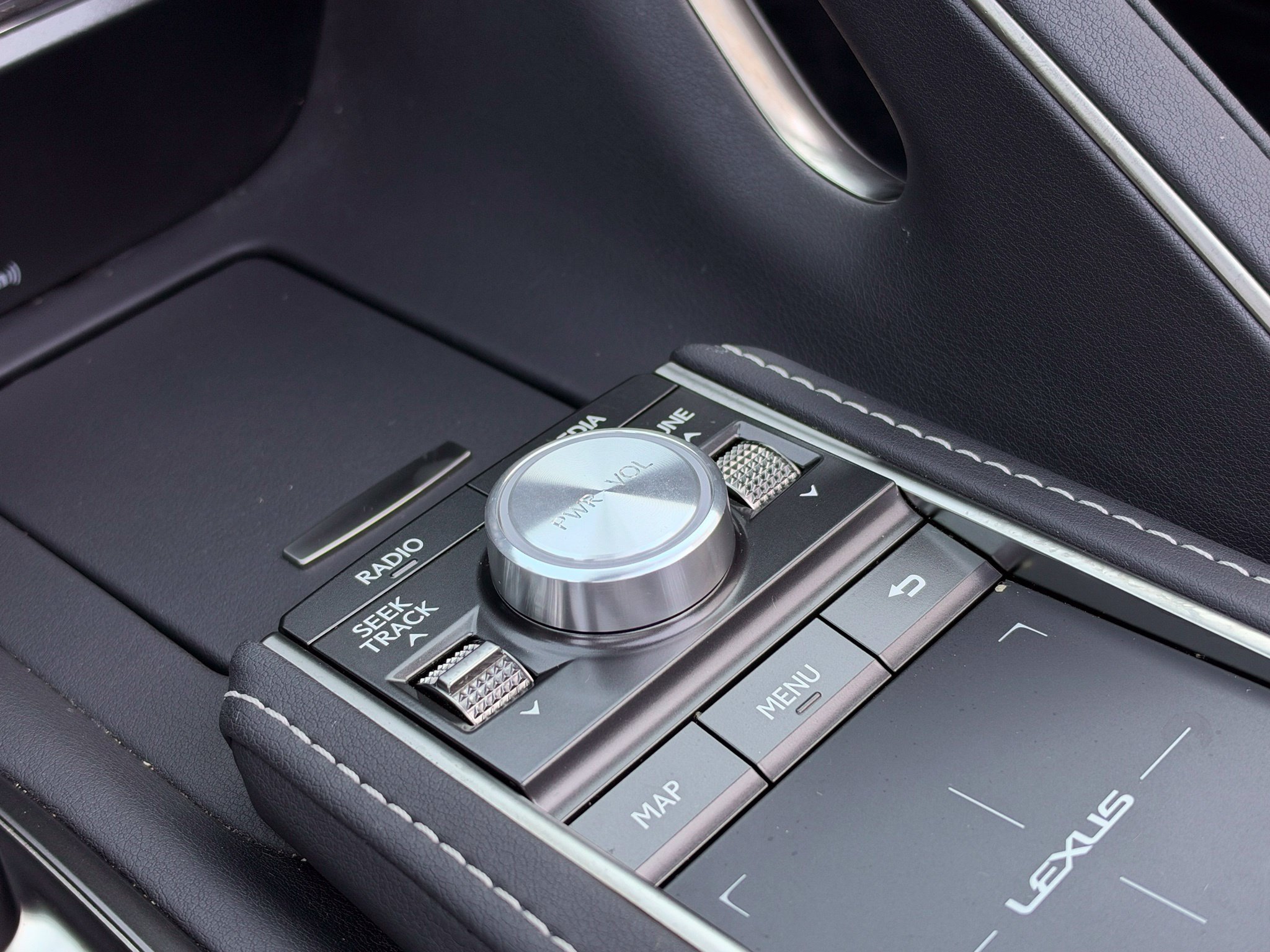 Used 2023 Lexus LC 500 Convertible RWD image 34