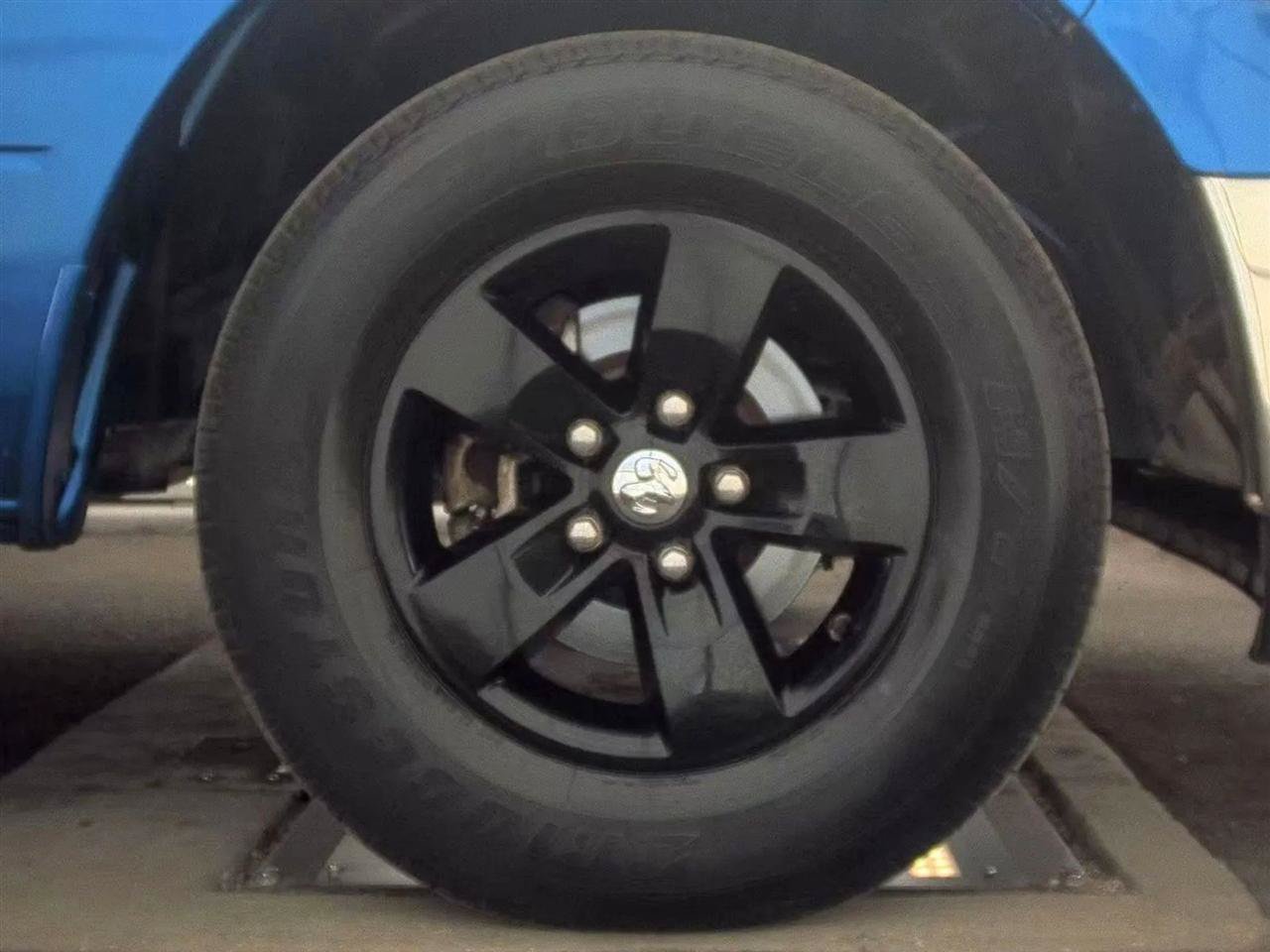 Used 2019 RAM 1500 Classic SLT RWD image 10