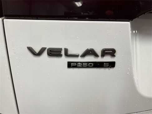 Used 2020 Land Rover Range Rover Velar R-Dynamic S image 33