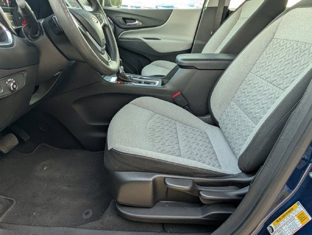 Used 2022 Chevrolet Equinox LS FWD image 15