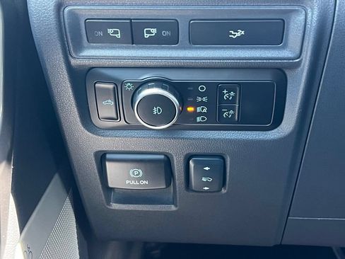 Used 2024 Ford F150 Lariat w/ FX4 Off-Road Package AWD/4WD image 35