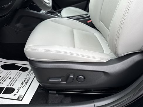 Certified 2023 Hyundai Kona Limited image 14