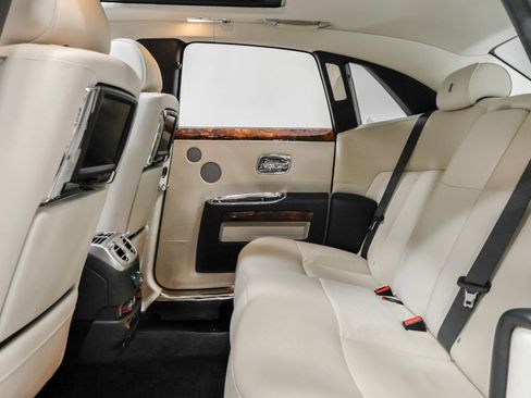 Used 2010 Rolls-Royce Ghost image 62
