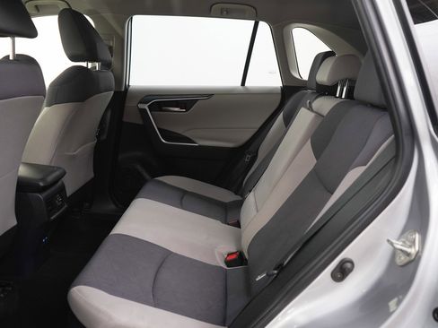 Used 2022 Toyota RAV4 XLE w/ XLE Grade Weather Package image 15