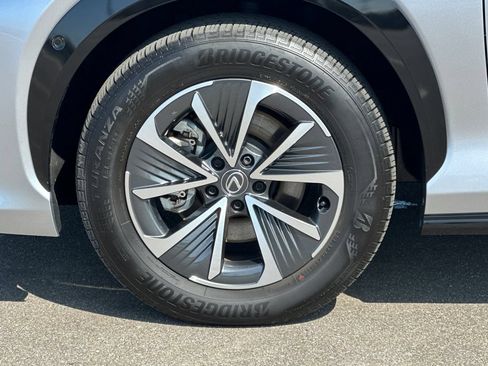 Used 2023 Lexus RZ 450e Premium w/ Technology Package AWD/4WD image 25