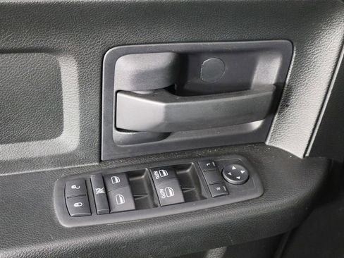 Used 2018 RAM 1500 Express w/ Express Value Package image 14