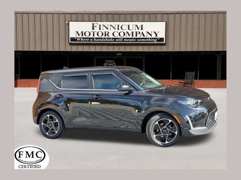 Used 2023 Kia Soul EX FWD image 1