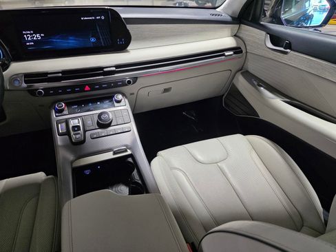 Used 2024 Hyundai Palisade Calligraphy FWD image 18