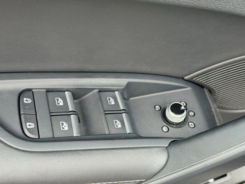 Certified 2023 Audi Q5 2.0T Premium Plus w/ Premium Plus Package image 18