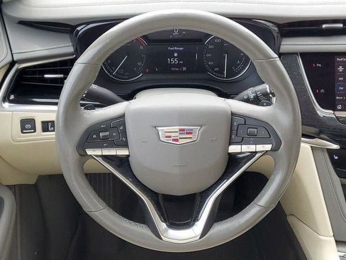 Certified 2022 Cadillac XT6 Premium Luxury w/ LPO, Floor Liner Package AWD/4WD image 30