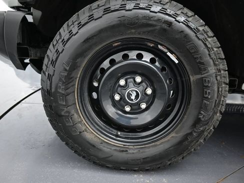 Used 2023 Ford Bronco Black Diamond AWD/4WD image 32