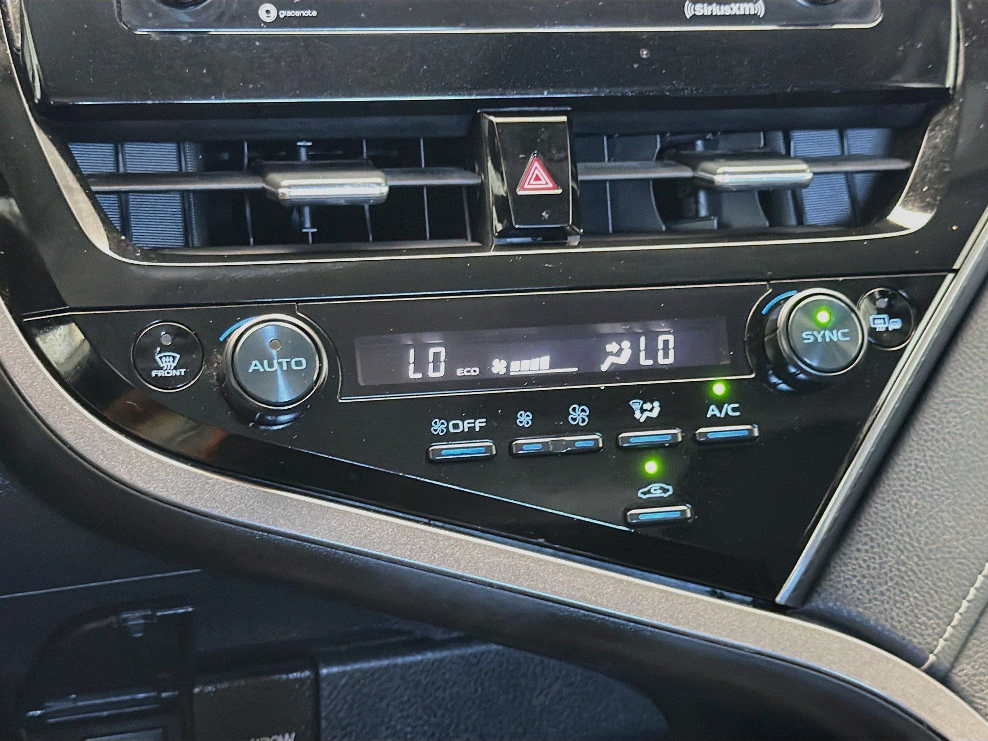 Used 2024 Toyota Camry SE FWD image 10