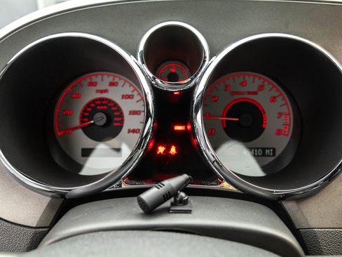 Used 2007 Pontiac Solstice Convertible image 19