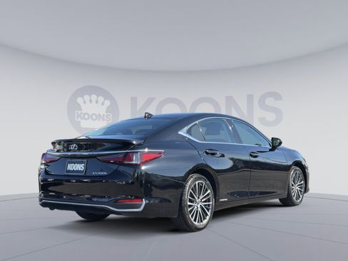 Used 2022 Lexus ES 300h w/ Premium Package image 7