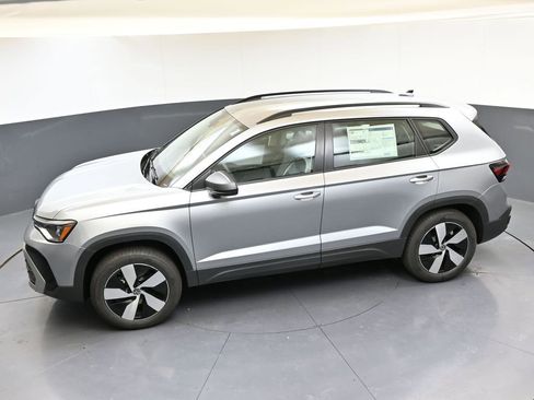 Used 2025 Volkswagen Taos S AWD/4WD image 45