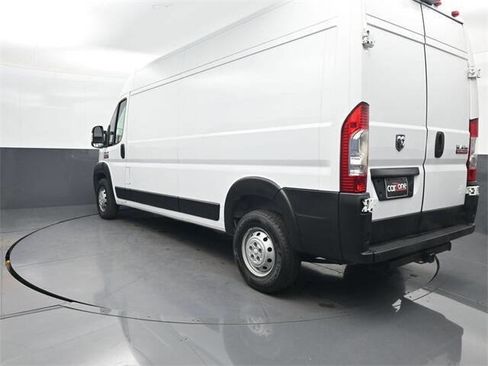 Used 2016 RAM ProMaster 2500 w/ Interior Convenience Group image 3