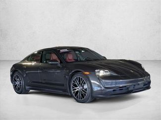 Used 2020 Porsche Taycan 4S video 3