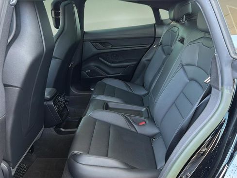 Used 2023 Porsche Taycan 4S w/ Premium Package image 19