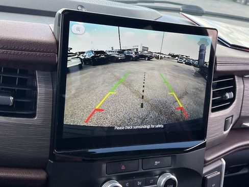 Used 2023 Ford Expedition Max Limited image 19