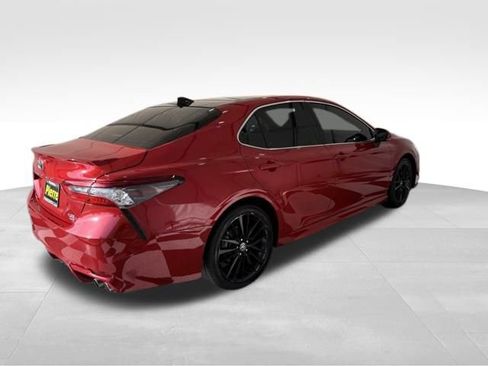 Used 2021 Toyota Camry XSE w/ Navigation Package image 5