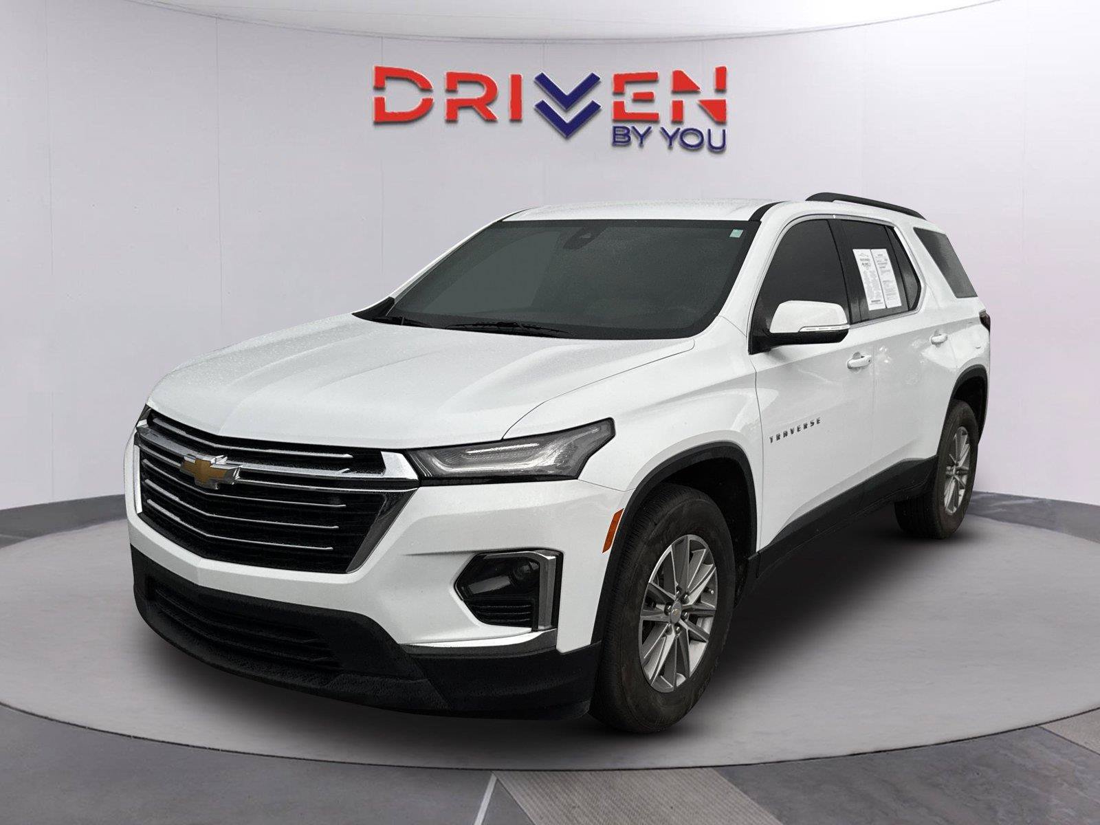 Used 2023 Chevrolet Traverse LT FWD image 8