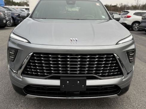 Certified 2025 Buick Enclave Avenir w/ LPO, All-Weather Package image 2