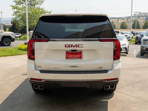 New 2026 GMC Yukon AT4 Ultimate AWD/4WD image 6
