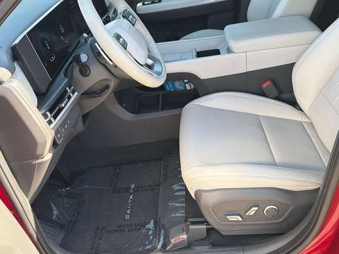 Used 2025 Hyundai Santa Fe SEL FWD image 26
