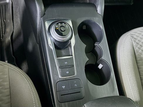 Used 2020 Ford Escape SE image 25