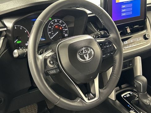 Used 2024 Toyota Corolla Cross SE w/ Moonroof Package image 13