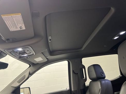Used 2022 GMC Sierra 1500 Denali w/ Denali Reserve Package image 13