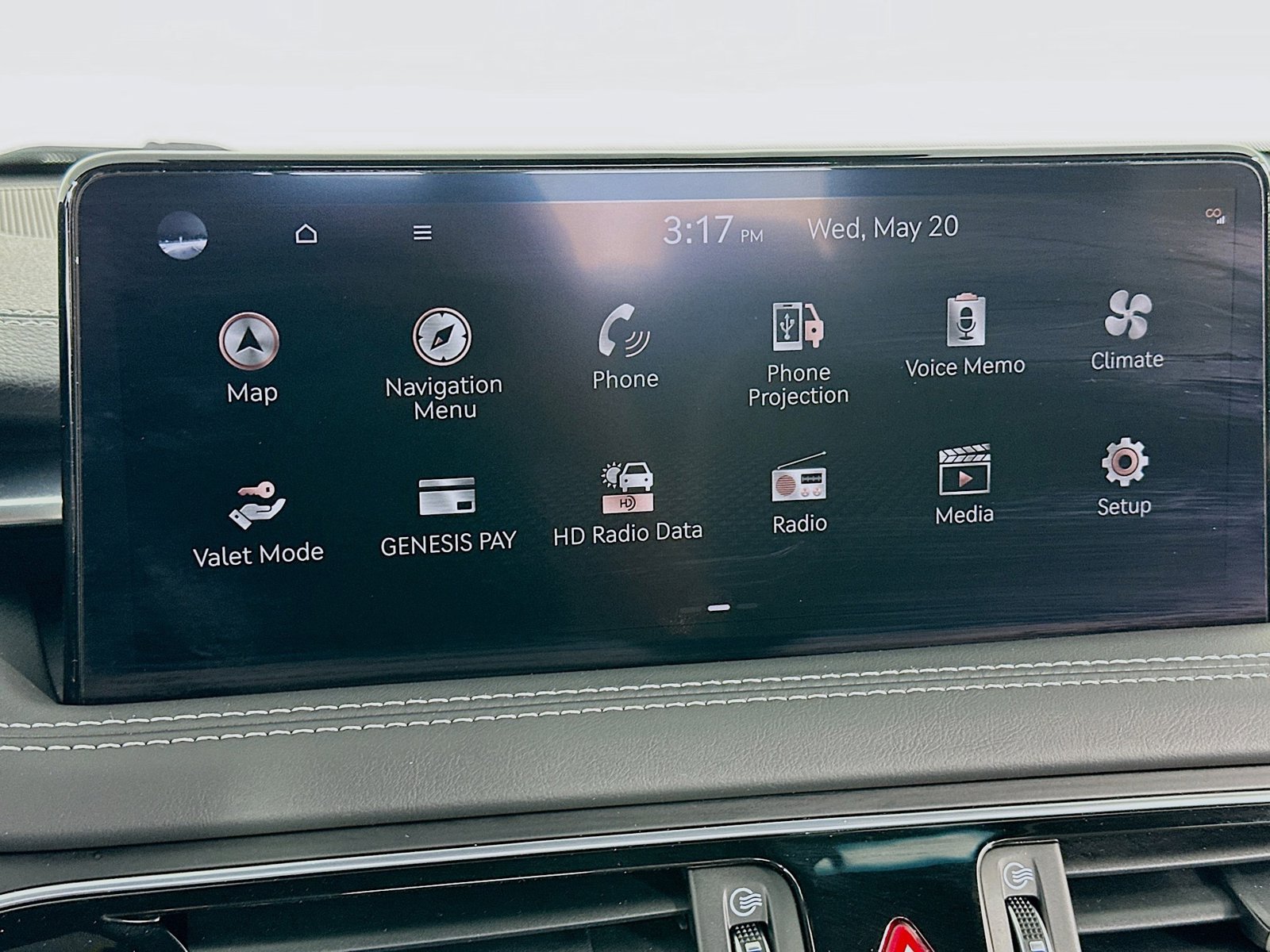 Used 2023 Genesis G70 2.0T RWD image 17