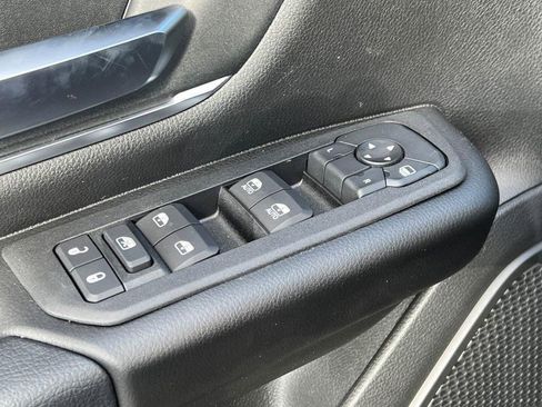 New 2026 RAM 1500 4x4 Crew Cab image 25