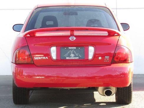 Used 2006 Nissan Sentra SE-R Spec V w/ (J01) Sunroof Pkg FWD image 7