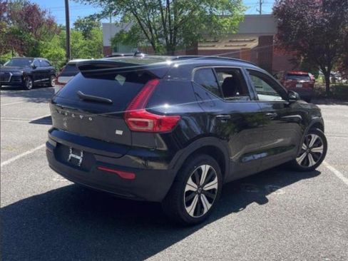 Used 2023 Volvo XC40 Recharge Plus AWD/4WD image 14