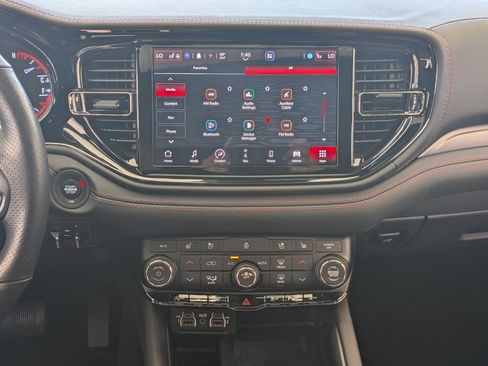 Used 2024 Dodge Durango GT RWD image 27