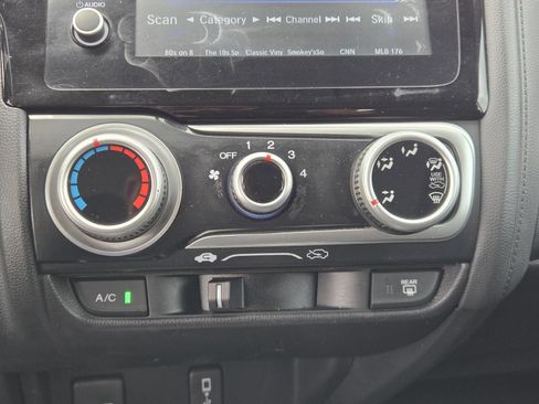 Used 2019 Honda Fit EX image 12