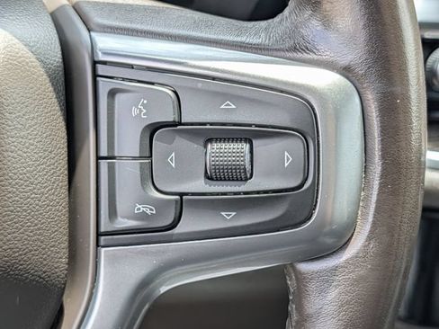 Used 2022 Chevrolet Silverado 1500 LT RWD image 17