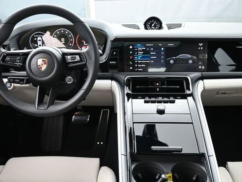 New 2026 Porsche Panamera 4 image 8