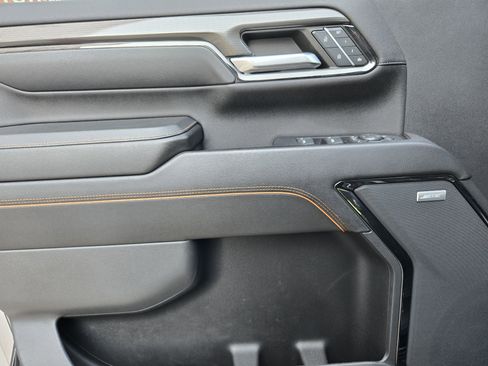 Used 2024 GMC Sierra 2500 AT4 w/ AT4 Premium Plus Package image 17