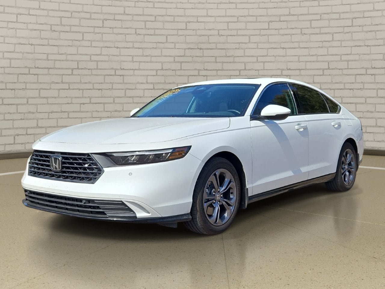 Used 2026 Honda Accord EX-L image 1