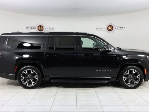 Used 2024 Jeep Wagoneer L Series III w/ Flexible Seating Group image 2