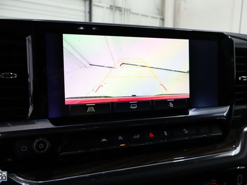 Used 2024 Chevrolet Silverado 1500 LT Trail Boss w/ Convenience Package II image 20