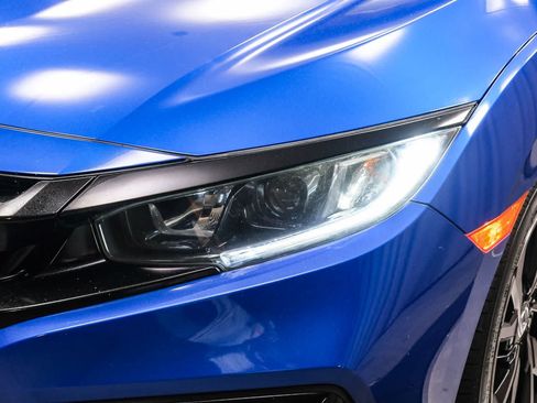 Used 2019 Honda Civic Sport image 12