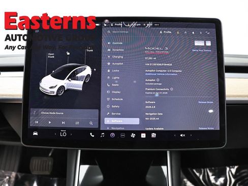 Used 2018 Tesla Model 3 Long Range image 12