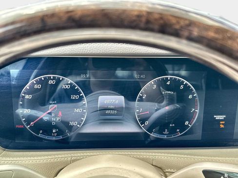 Used 2019 Mercedes-Benz S 560 Sedan image 24